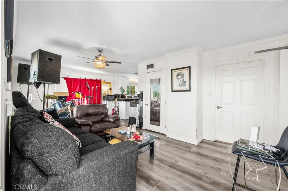 2517 W Beverly Boulevard Montebello, CA 90640