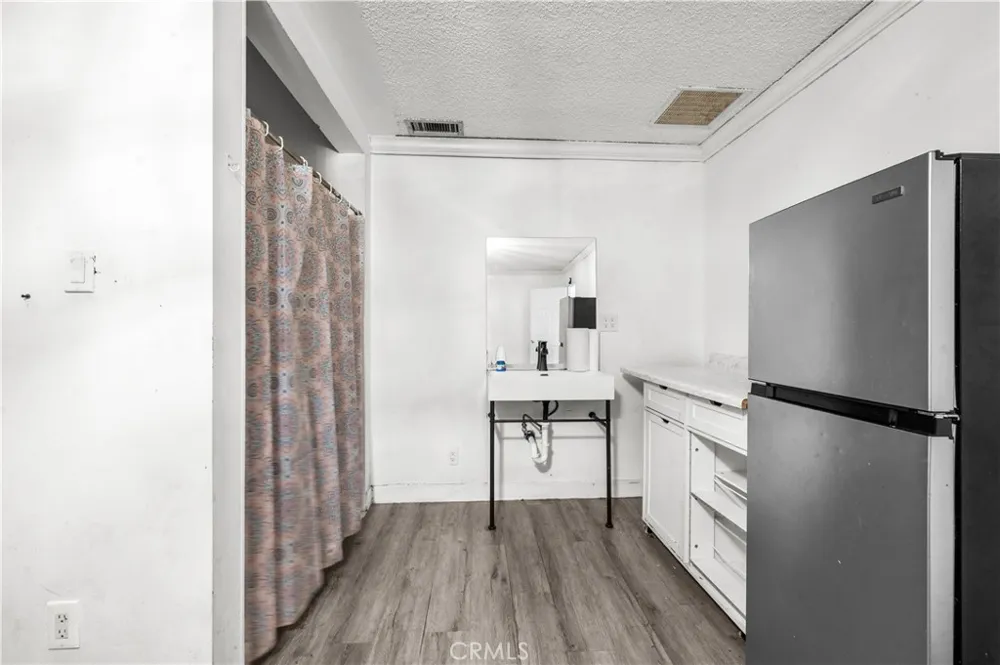 2517 W Beverly Boulevard Montebello, CA 90640