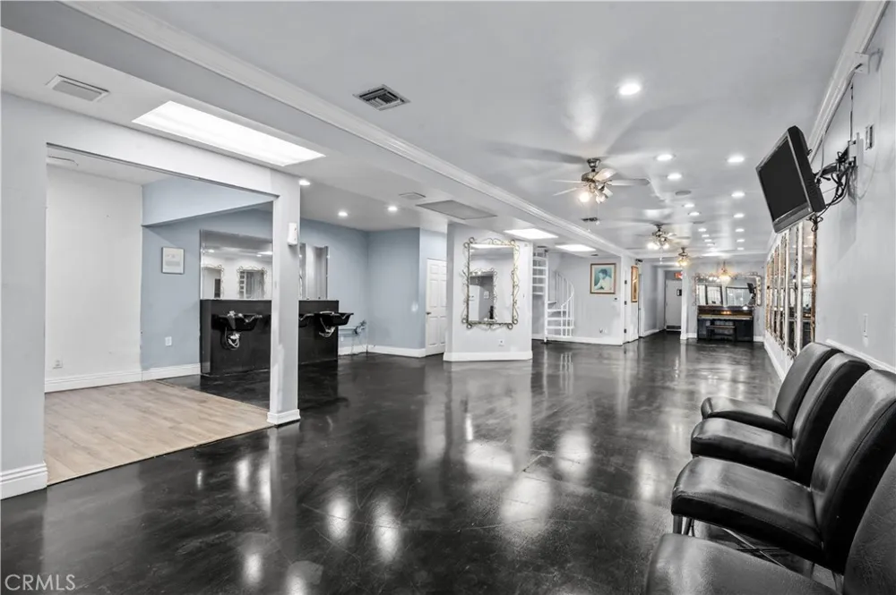 2517 W Beverly Boulevard Montebello, CA 90640
