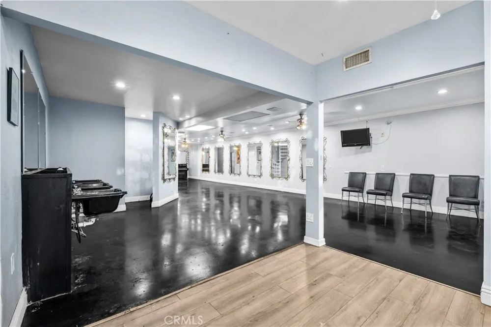 2517 W Beverly Boulevard Montebello, CA 90640