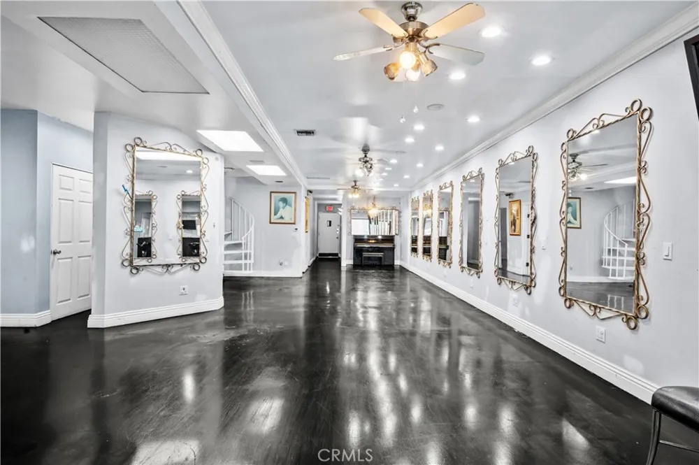 2517 W Beverly Boulevard Montebello, CA 90640
