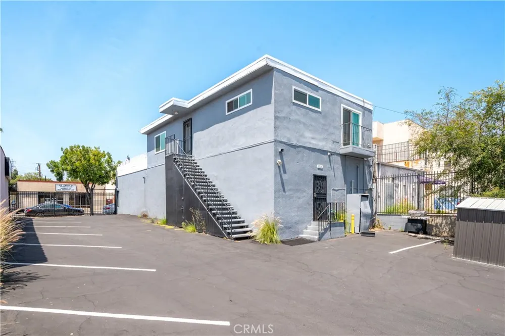 2517 W Beverly Boulevard Montebello, CA 90640
