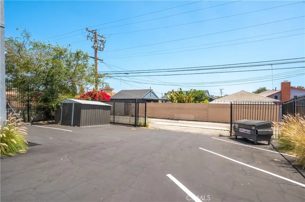 2517 W Beverly Boulevard Montebello, CA 90640