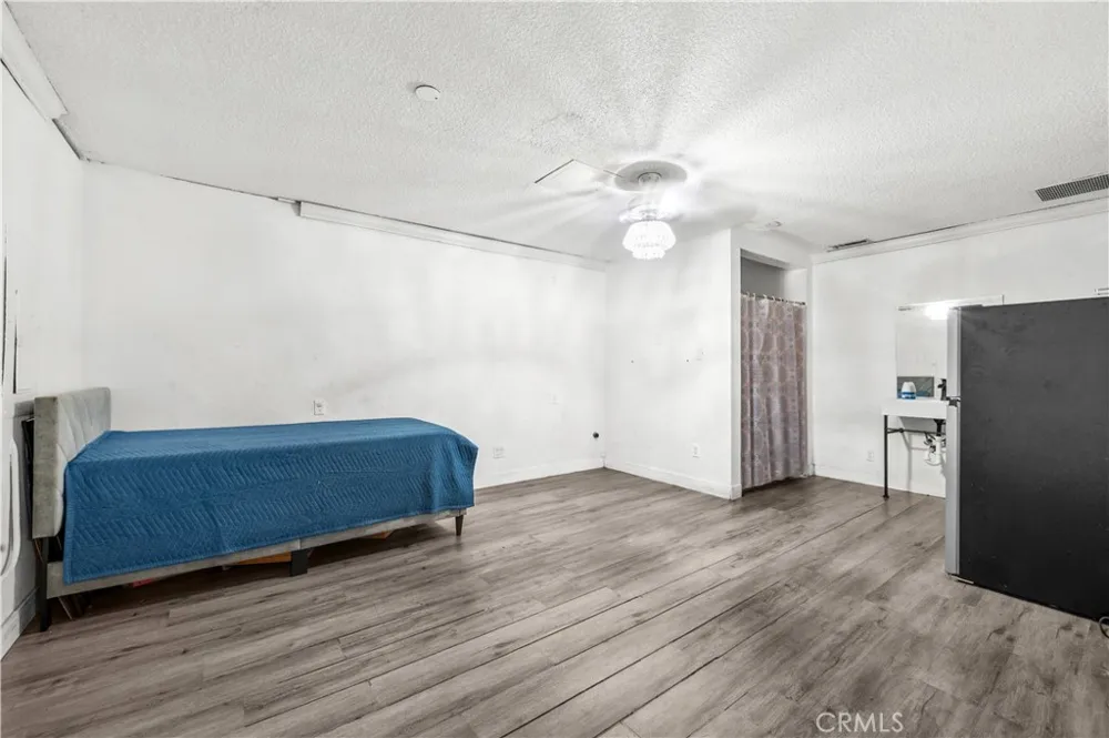 2517 W Beverly Boulevard Montebello, CA 90640