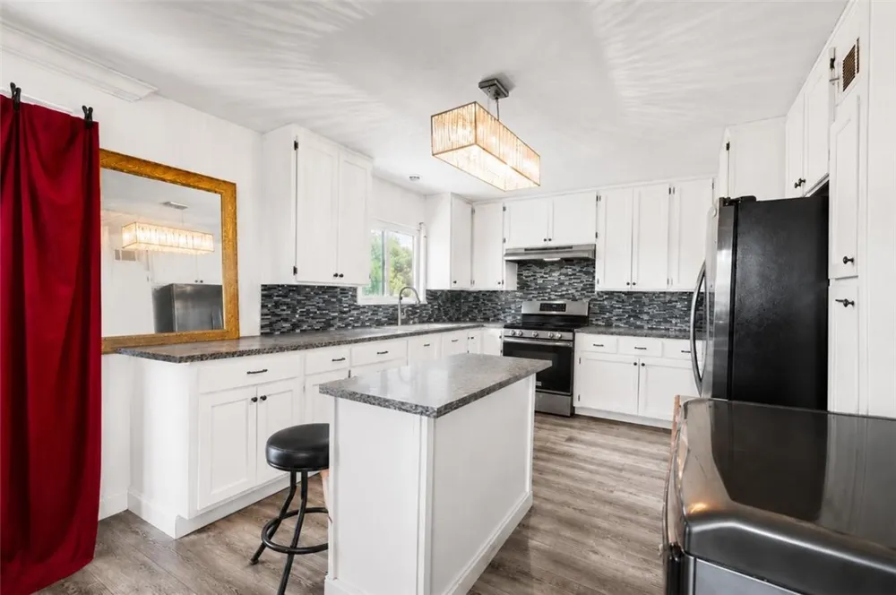 2517 W Beverly Boulevard Montebello, CA 90640