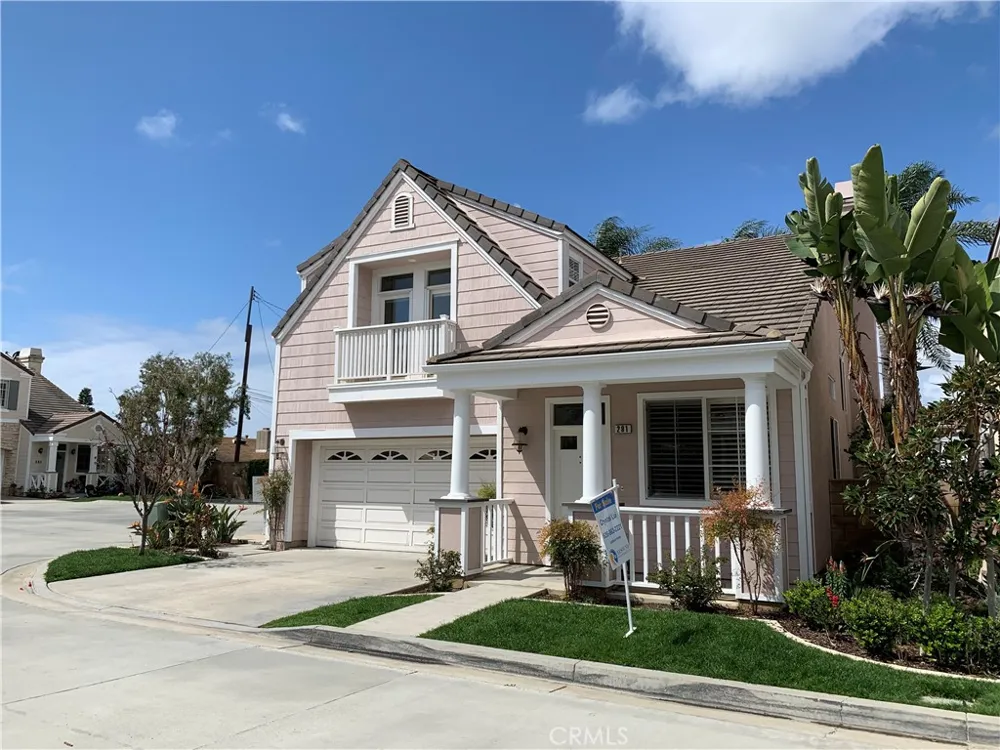 281 Mesa Drive Costa Mesa, CA 92627