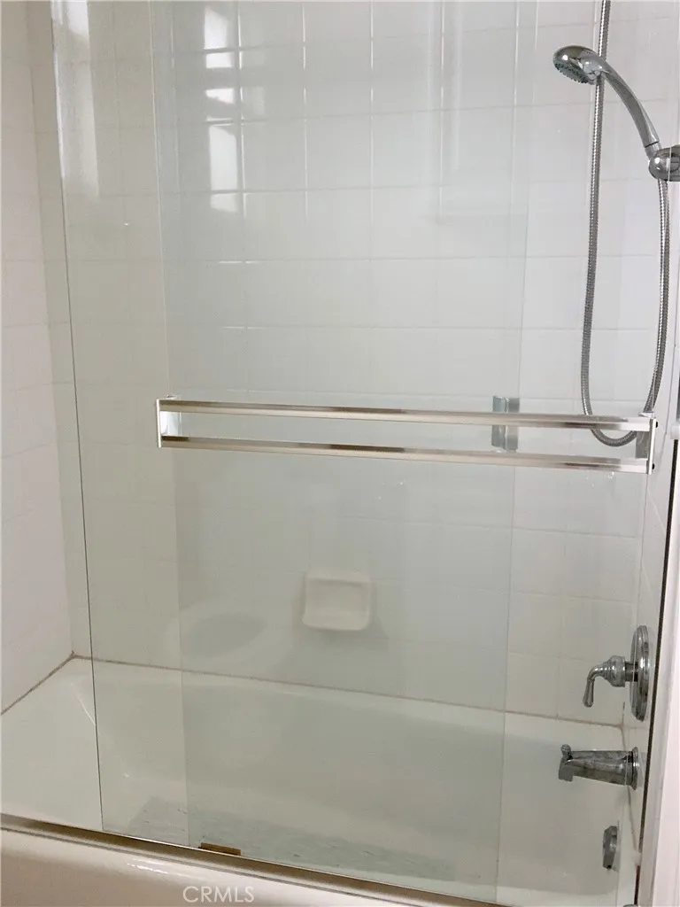 281 Mesa Drive Costa Mesa, CA 92627