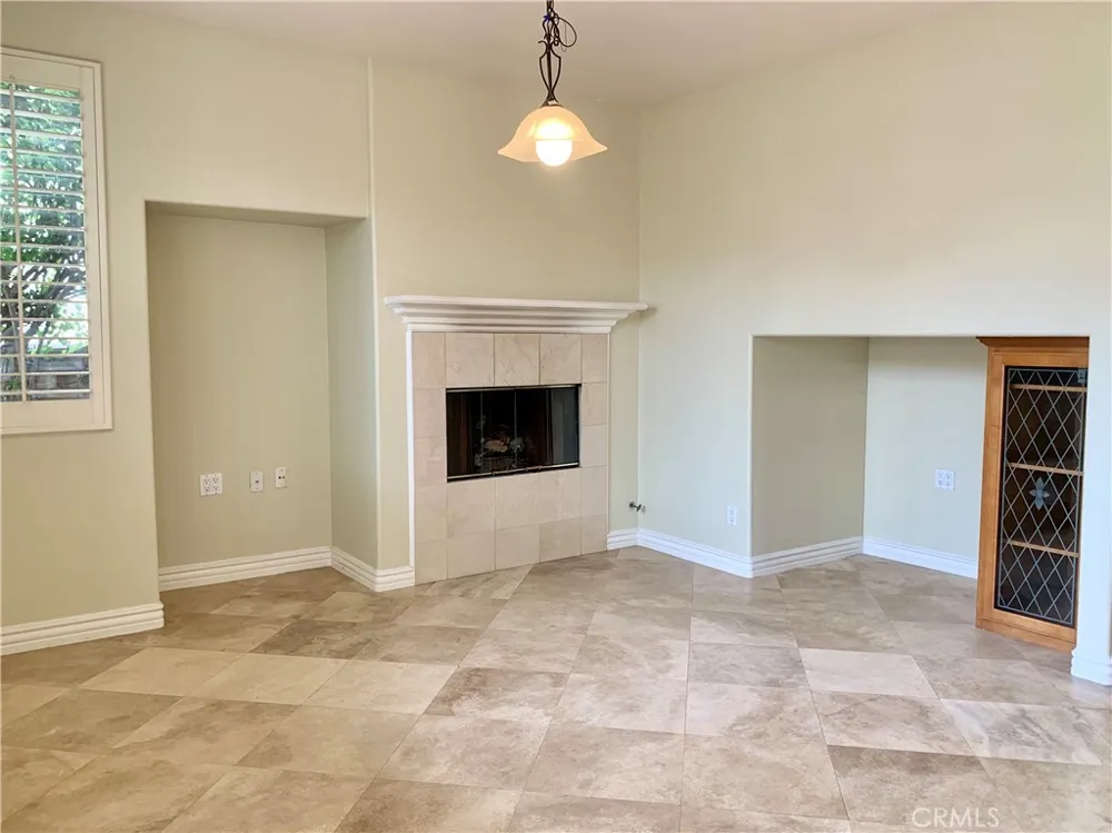 281 Mesa Drive Costa Mesa, CA 92627