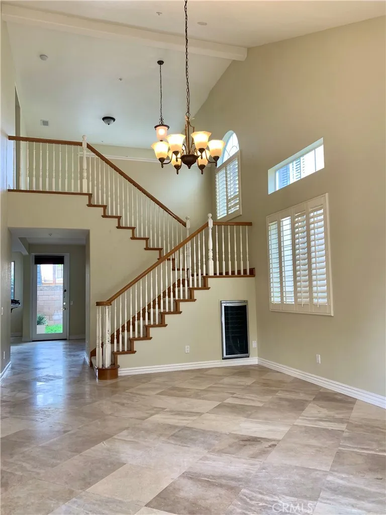 281 Mesa Drive Costa Mesa, CA 92627