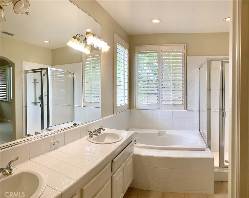 281 Mesa Drive Costa Mesa, CA 92627