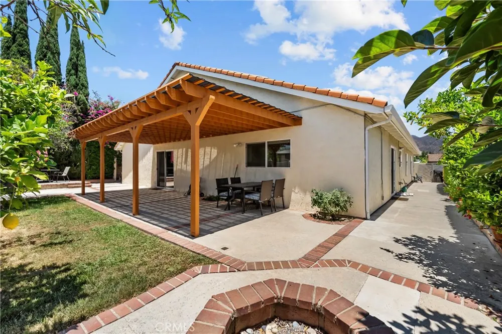 13171 Constable Granada Hills, CA 91344