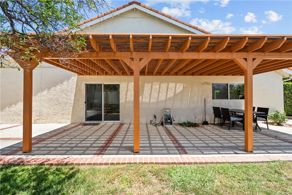 13171 Constable Granada Hills, CA 91344