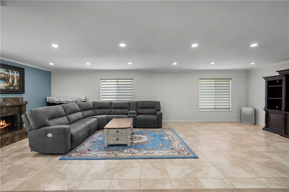 13171 Constable Granada Hills, CA 91344