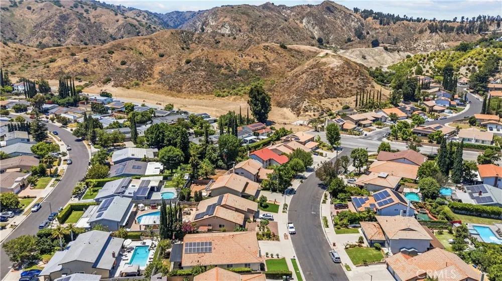 13171 Constable Granada Hills, CA 91344