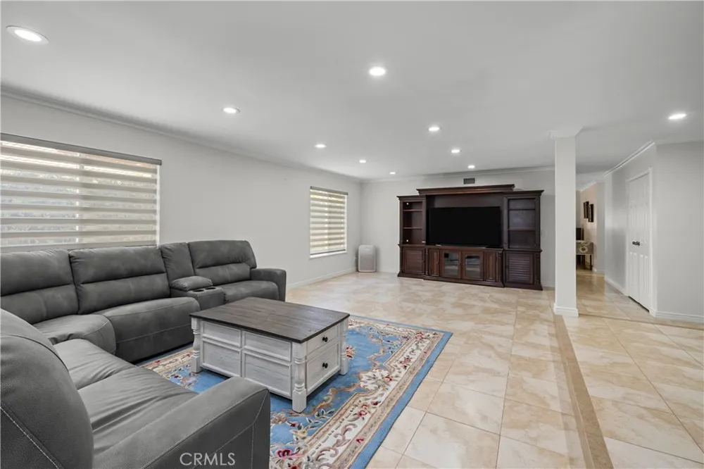 13171 Constable Granada Hills, CA 91344