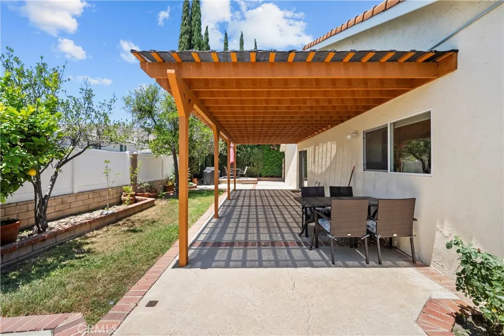 13171 Constable Granada Hills, CA 91344