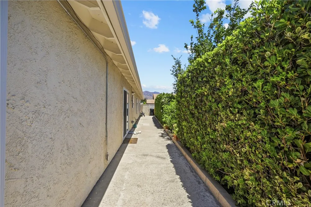13171 Constable Granada Hills, CA 91344