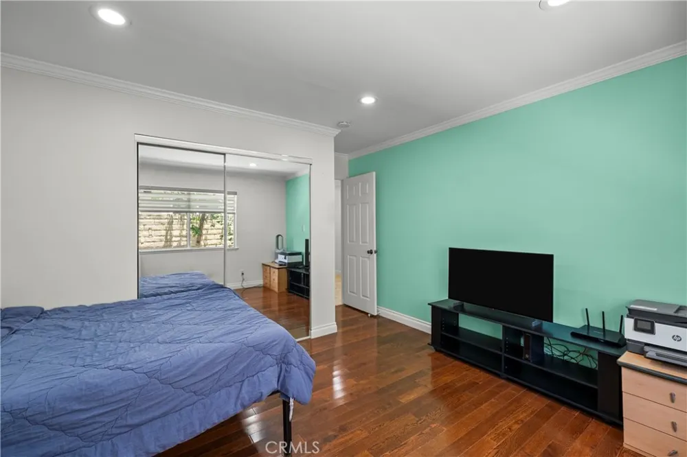 13171 Constable Granada Hills, CA 91344