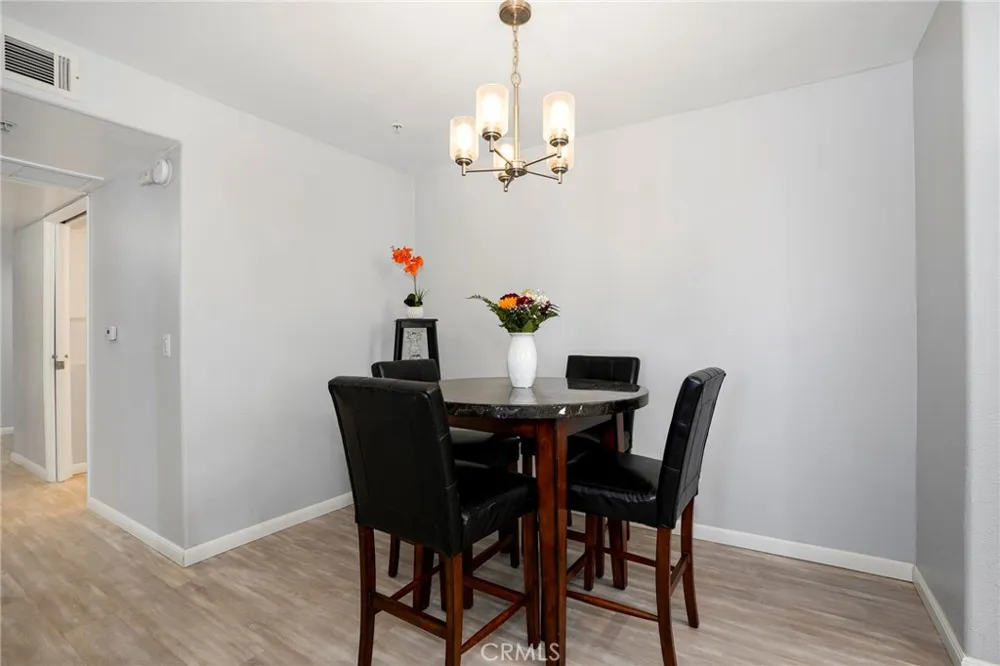 1061 Harbor Heights Dr. #G Harbor City, CA 90710