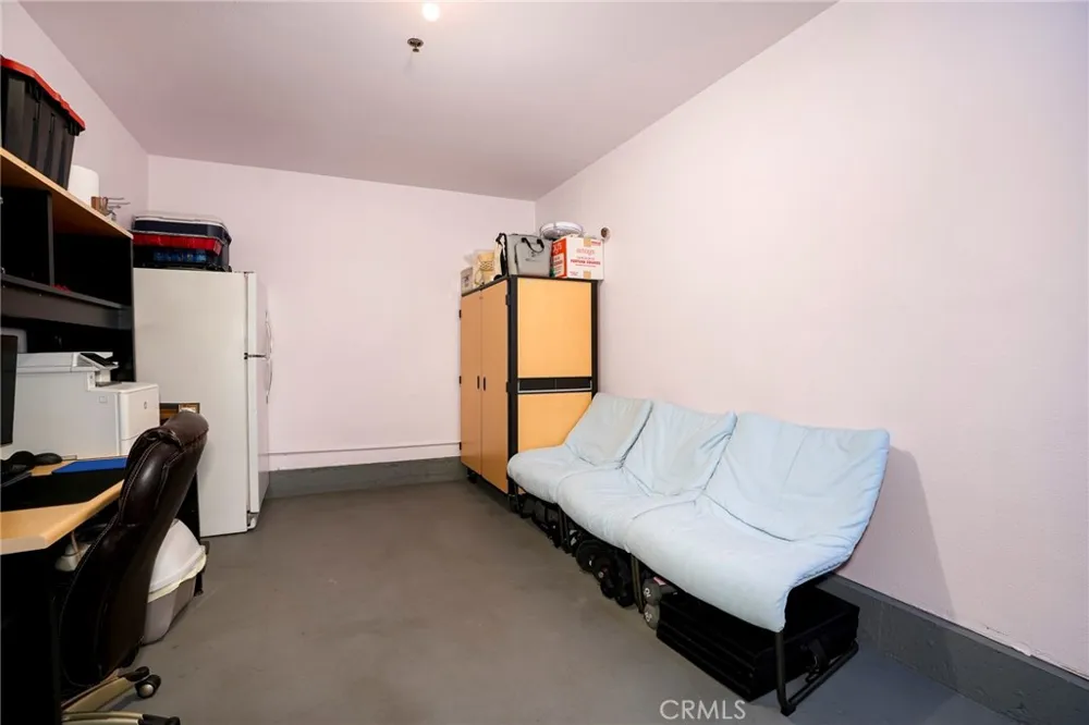 1061 Harbor Heights Dr. #G Harbor City, CA 90710