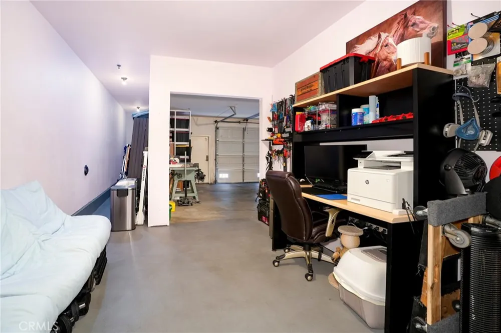 1061 Harbor Heights Dr. #G Harbor City, CA 90710