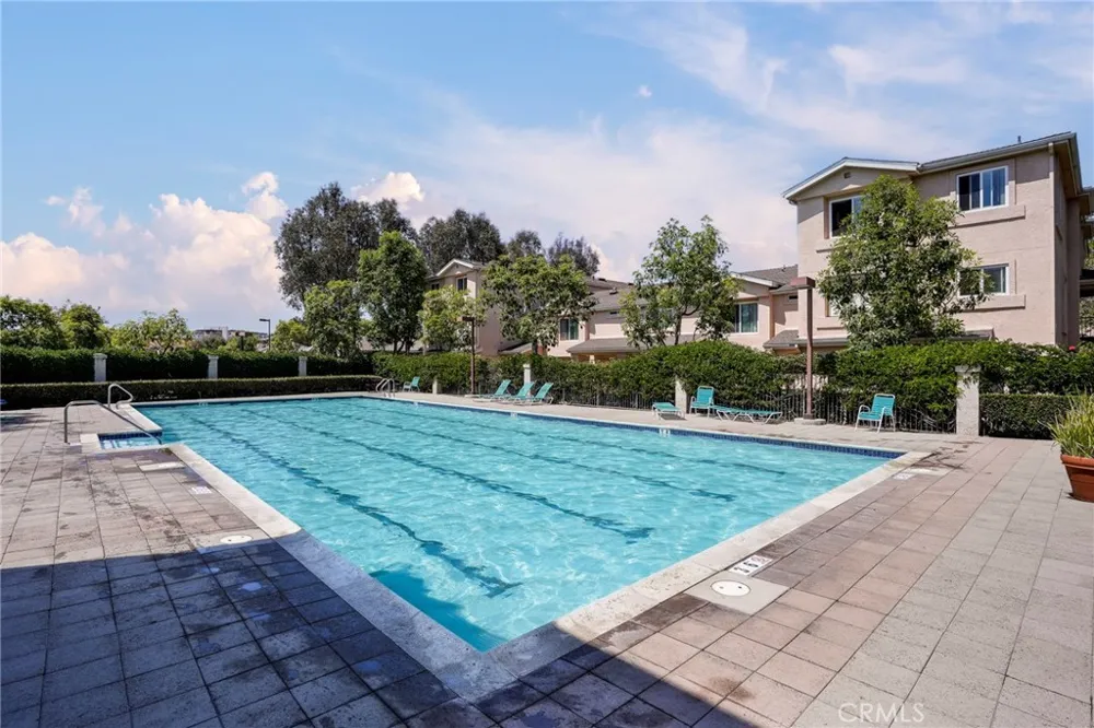1061 Harbor Heights Dr. #G Harbor City, CA 90710