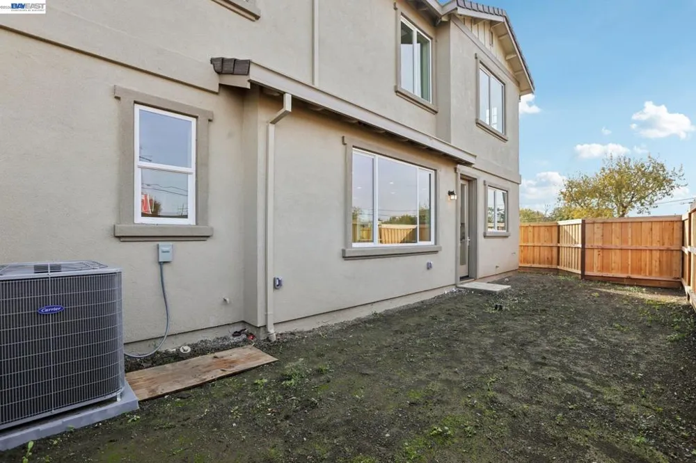 117 Creek View Cir Fairfield, CA 94533