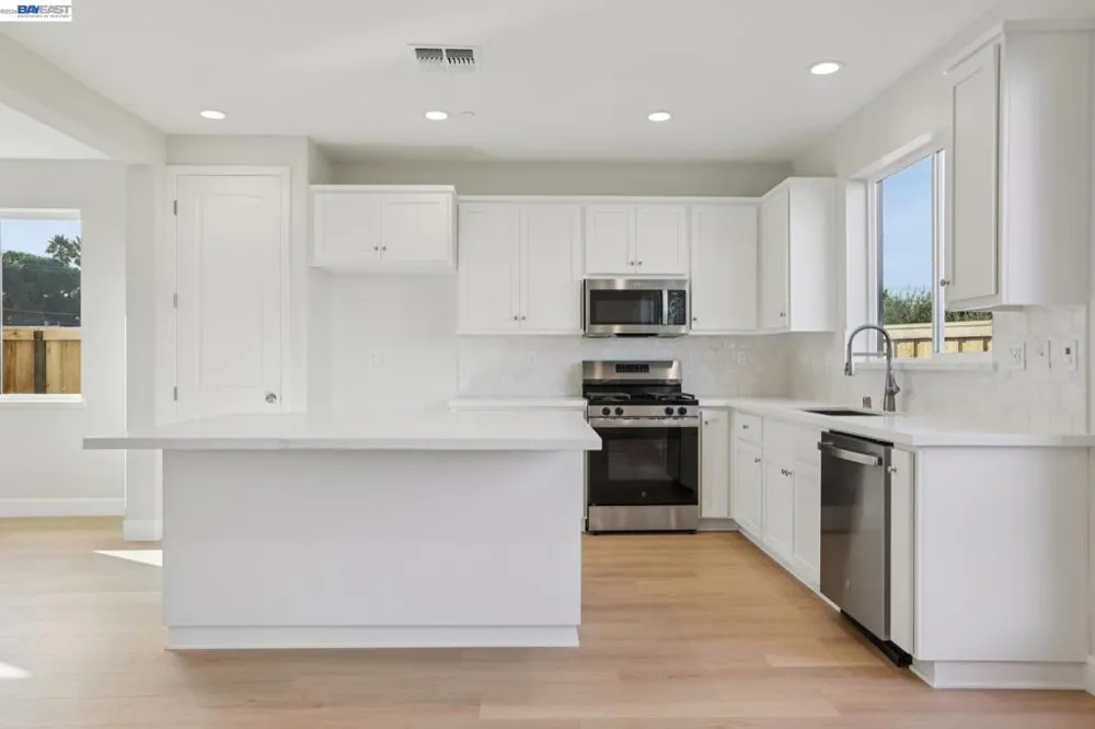 117 Creek View Cir Fairfield, CA 94533