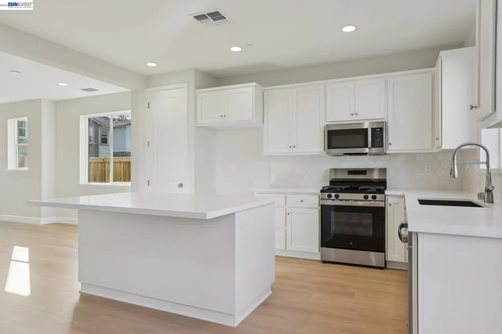 117 Creek View Cir Fairfield, CA 94533