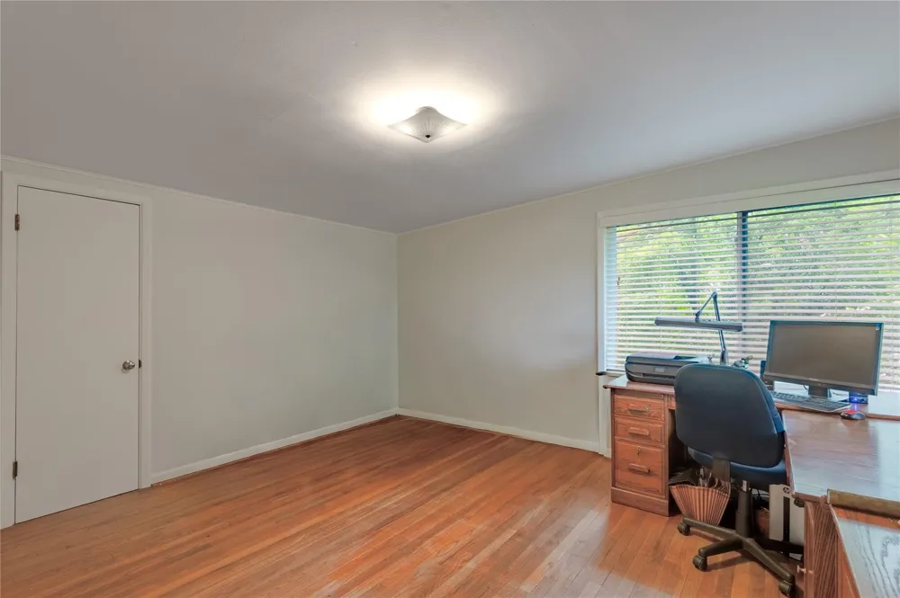 1121 Fm-95 Garrison, TX 75946
