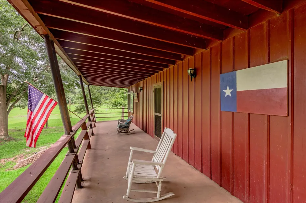 1121 Fm-95 Garrison, TX 75946