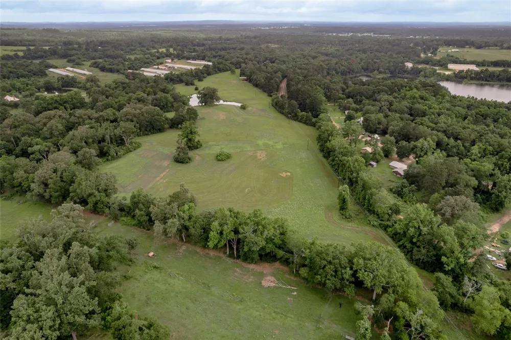 1121 Fm-95 Garrison, TX 75946