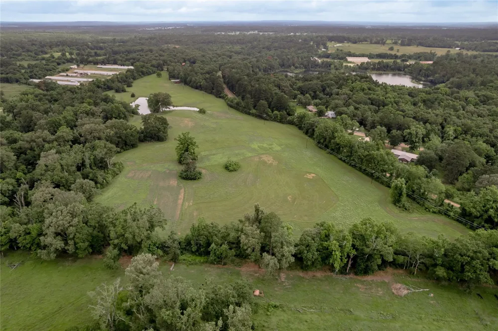 1121 Fm-95 Garrison, TX 75946