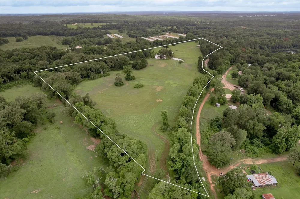 1121 Fm-95 Garrison, TX 75946