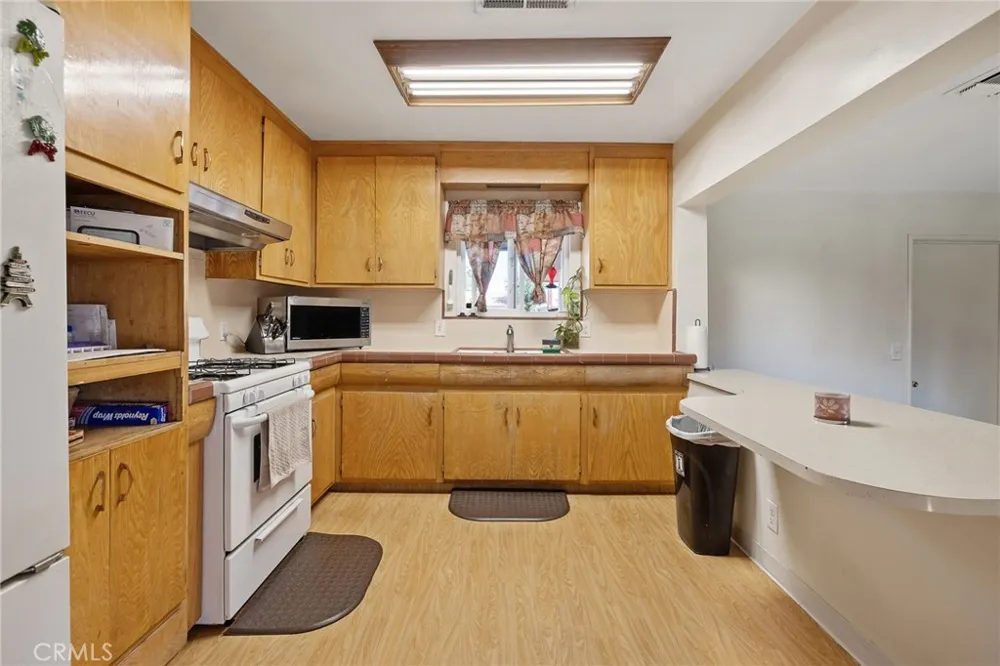 1585 Mulberry Lane Lemoore, CA 93245