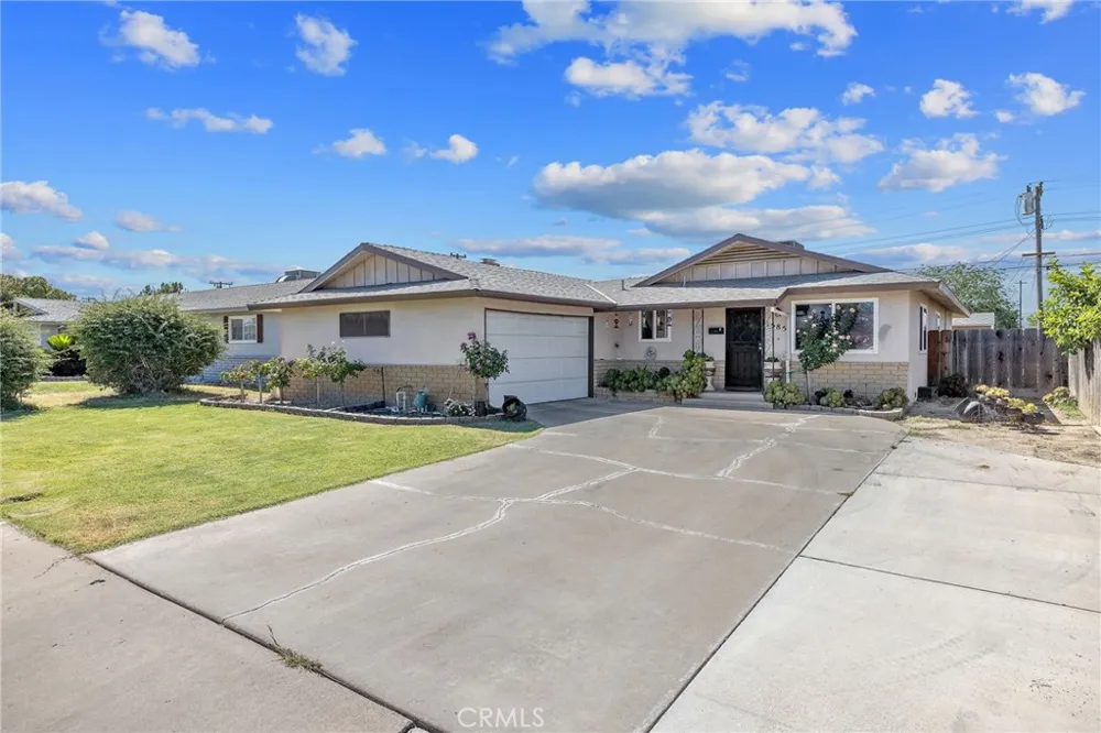 1585 Mulberry Lane Lemoore, CA 93245