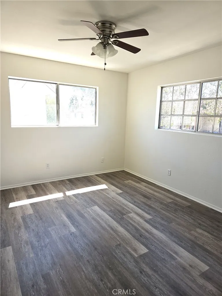 10030 Owensmouth #24 Chatsworth, CA 91311