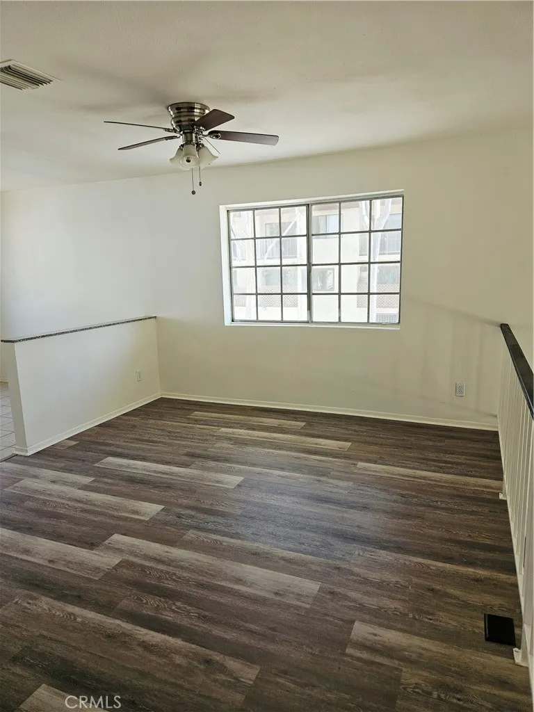 10030 Owensmouth #24 Chatsworth, CA 91311