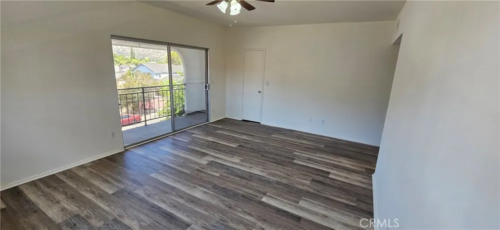 10030 Owensmouth #24 Chatsworth, CA 91311