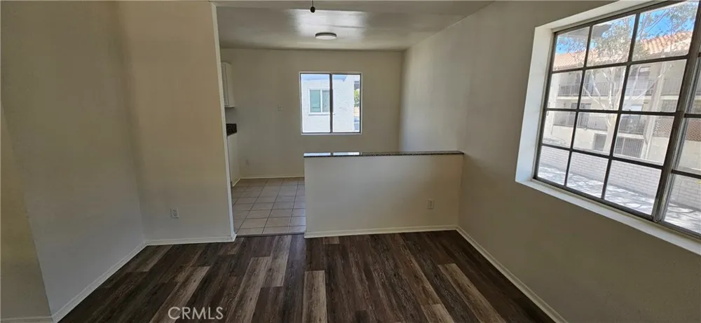 10030 Owensmouth #24 Chatsworth, CA 91311