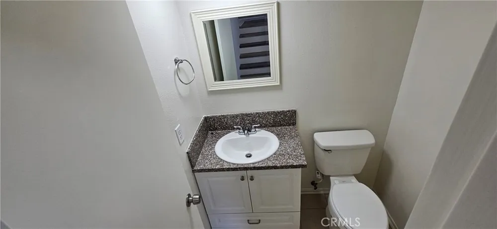 10030 Owensmouth #24 Chatsworth, CA 91311