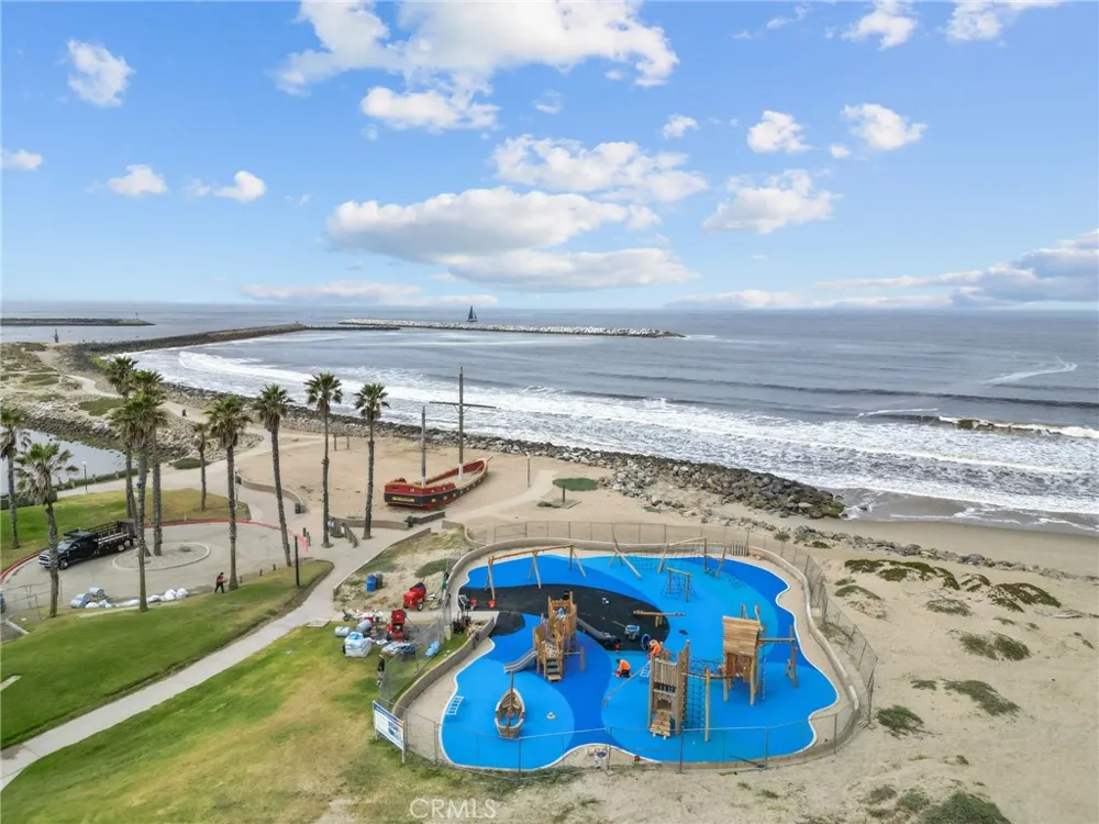 1277 Devon Ventura, CA 93001