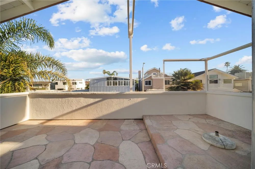 1277 Devon Ventura, CA 93001