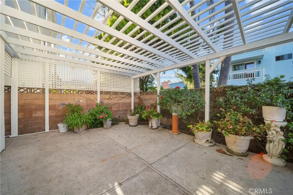 1277 Devon Ventura, CA 93001