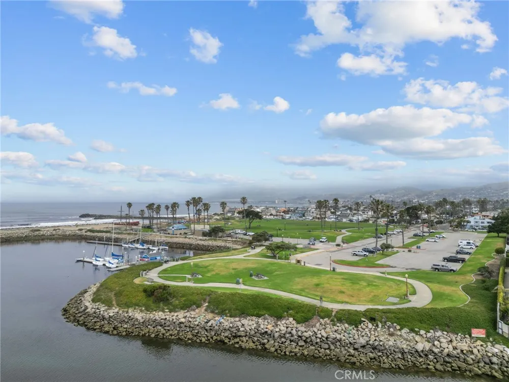 1277 Devon Ventura, CA 93001