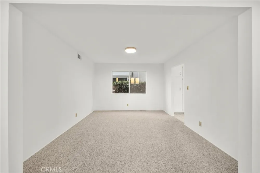 1277 Devon Ventura, CA 93001