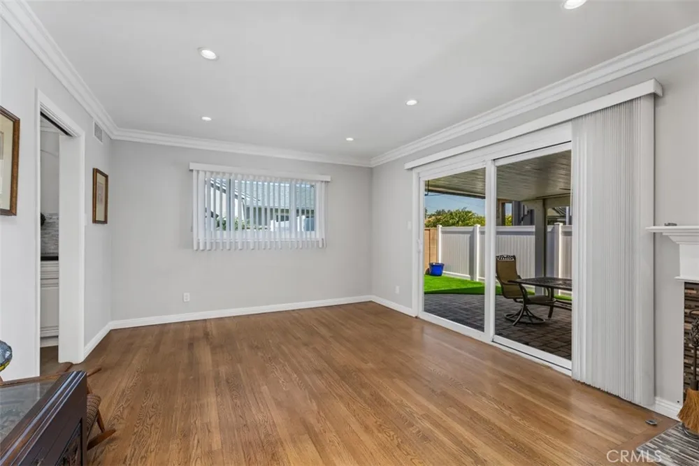 1325 W Ash Fullerton, CA 92833