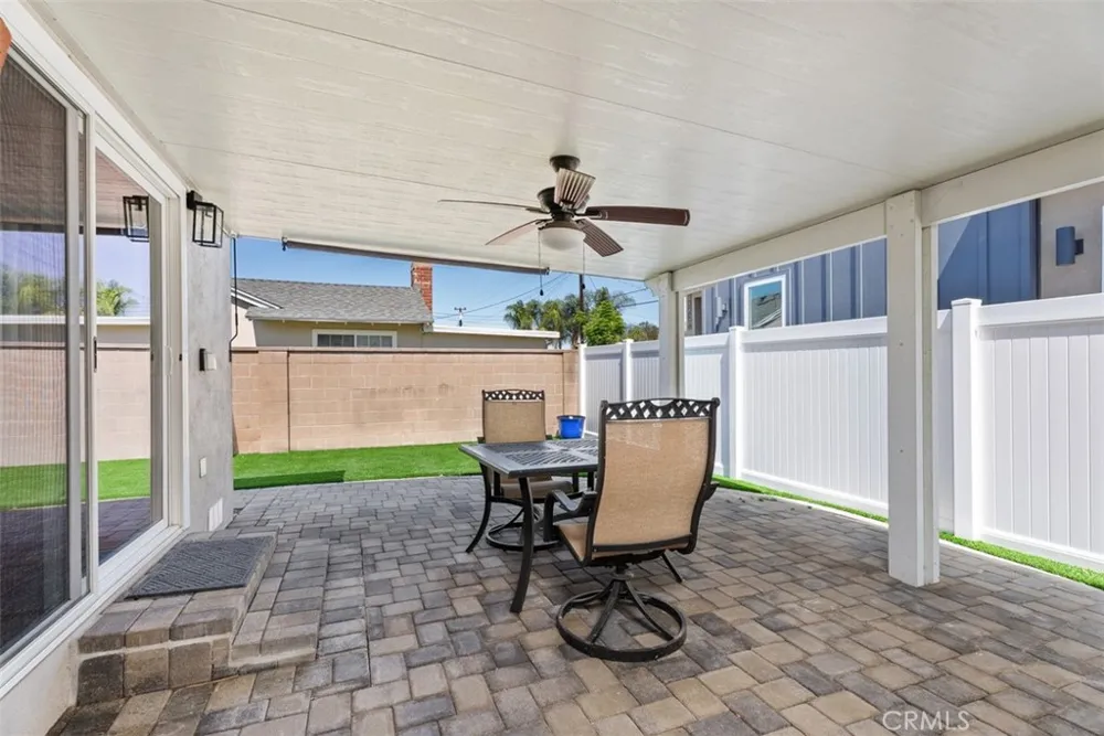 1325 W Ash Fullerton, CA 92833