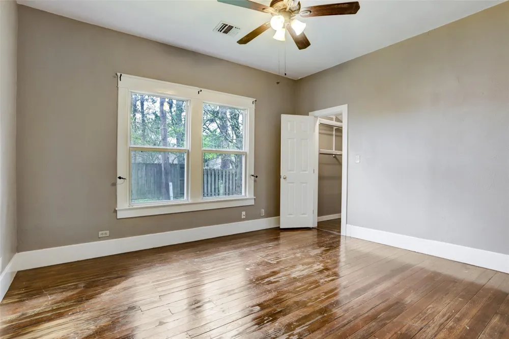 1207 Meyer Street Sealy, TX 77474