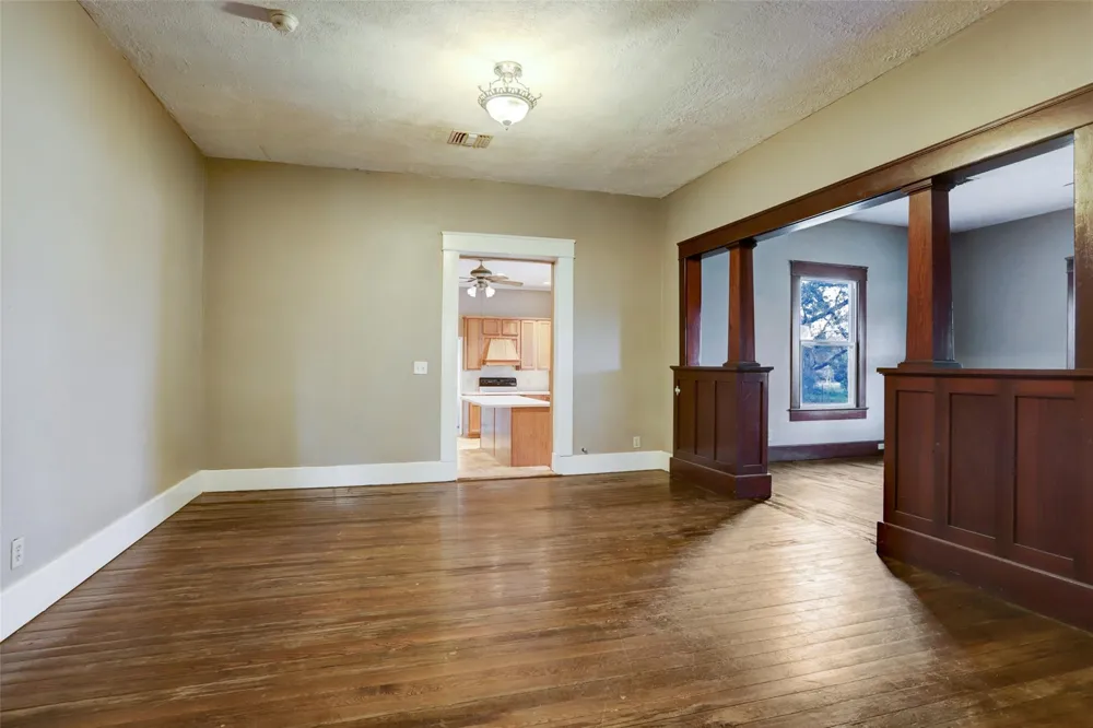 1207 Meyer Street Sealy, TX 77474